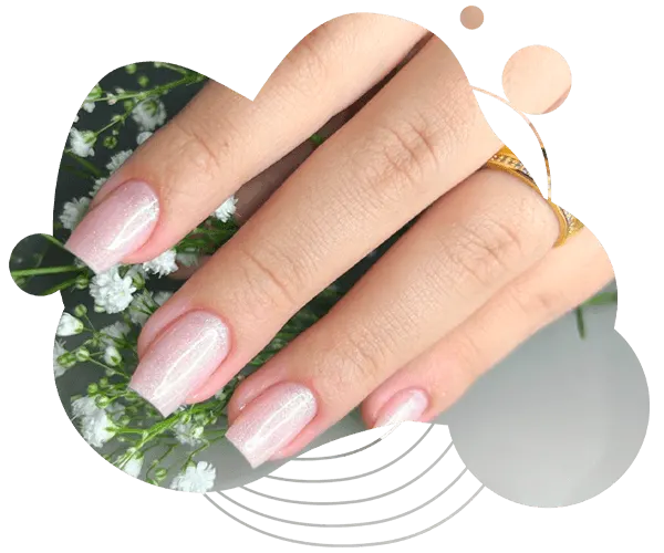 Manicure russa com blindagem