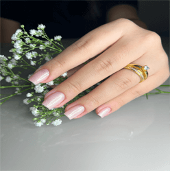 Promoção de setembro para alongamento de unhas